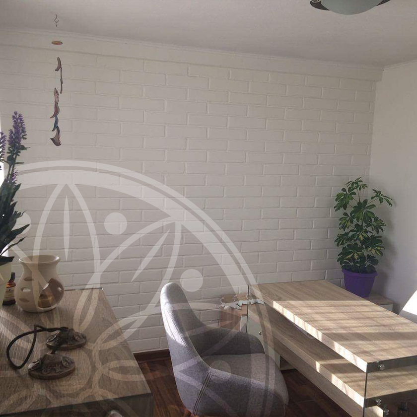 Sala con escritorio